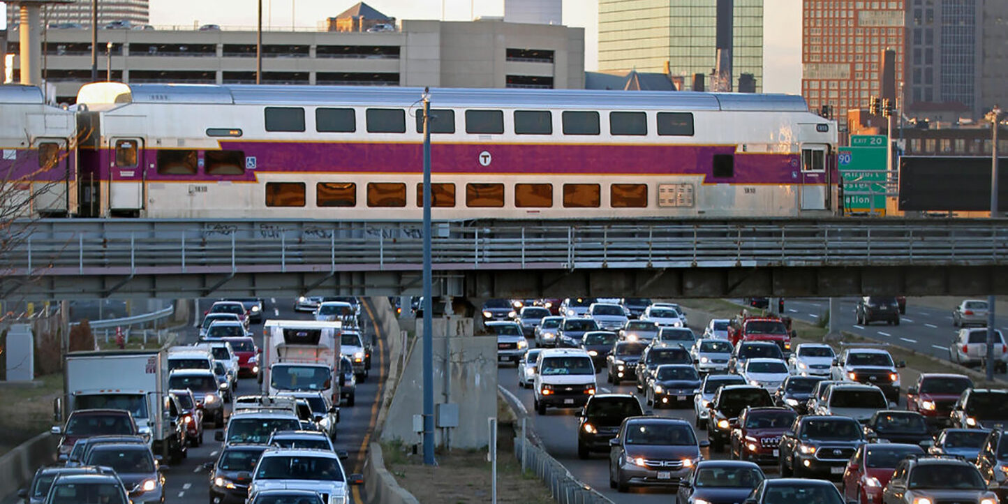 Traffic heading south on the southeast expressway Traffic heading south on the southeast expressway